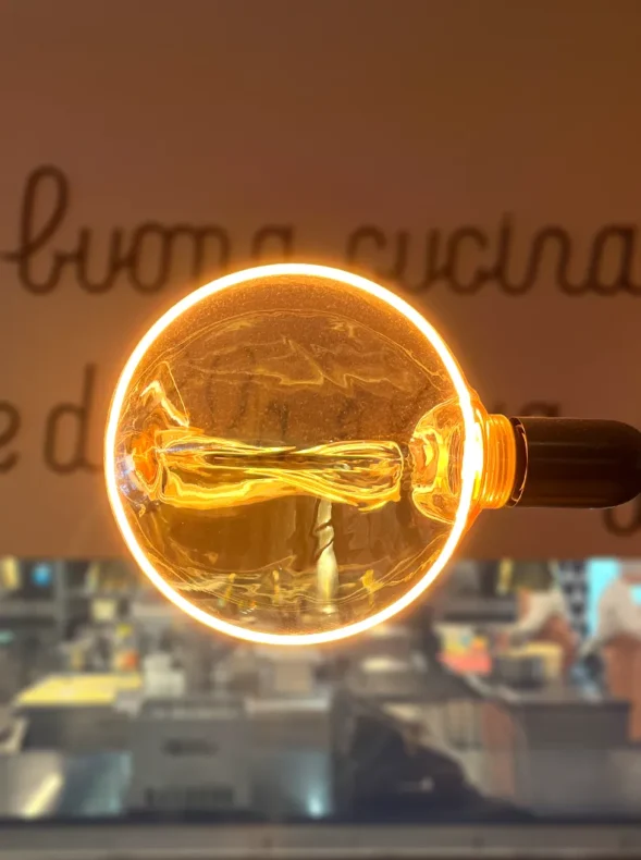 Lampadario del Bistrot Eurossola, Domodossola